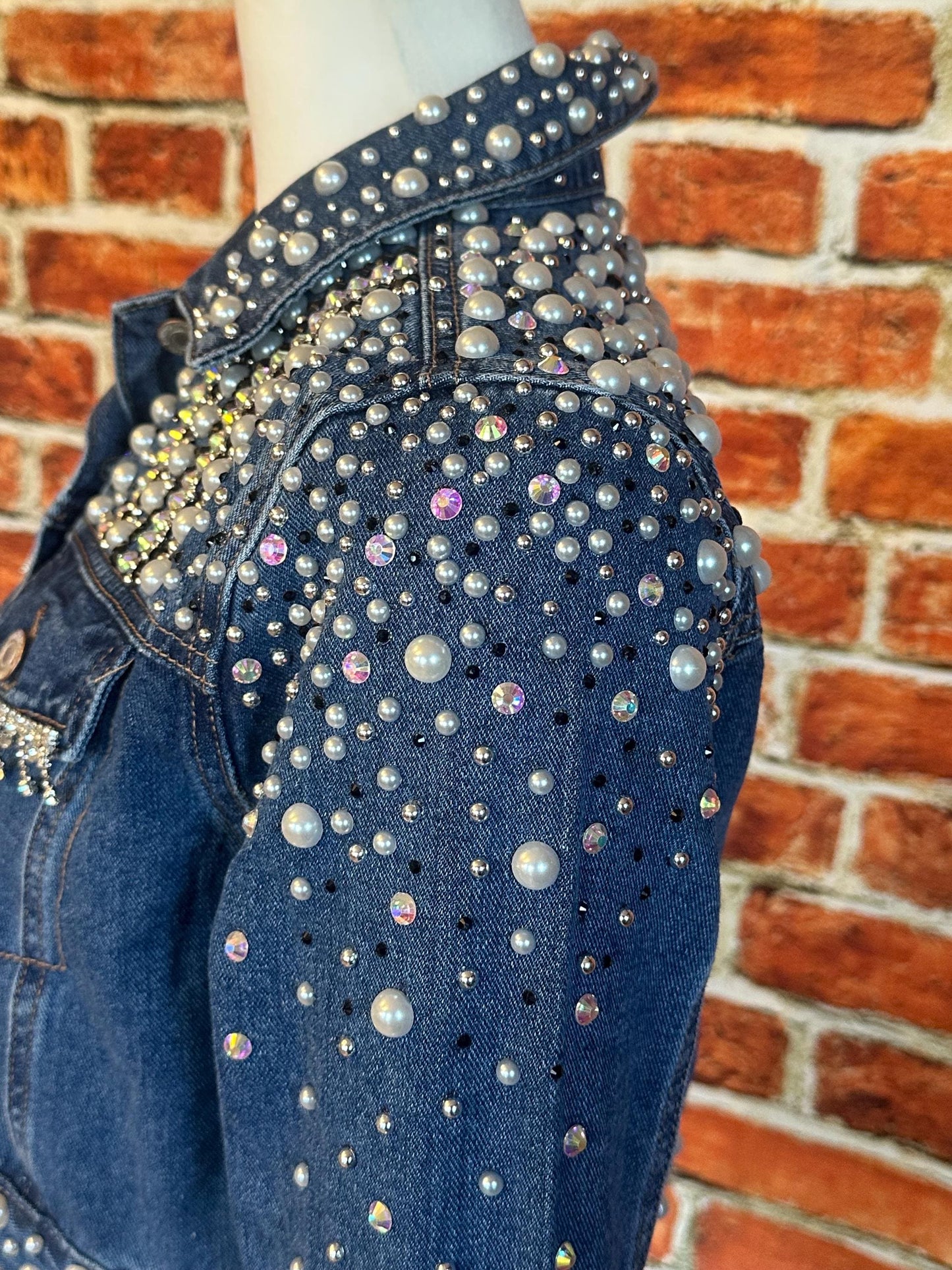 Rhinestone And Pearls Bedazzled Jean Jacket Cropped jacket size small