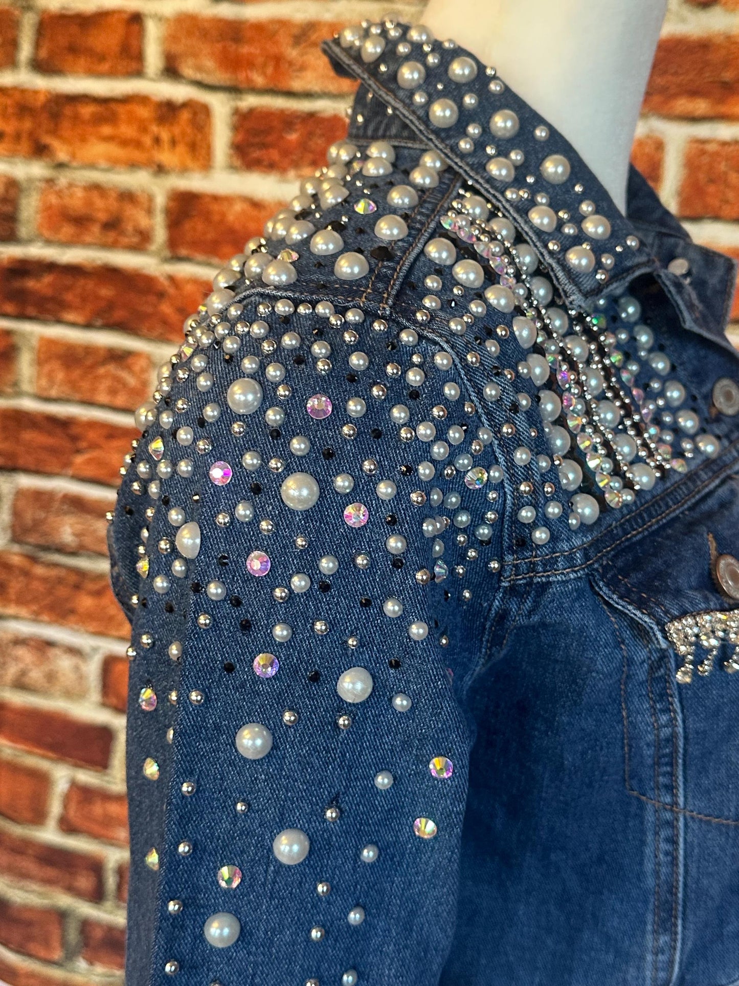 Rhinestone And Pearls Bedazzled Jean Jacket Cropped jacket size small