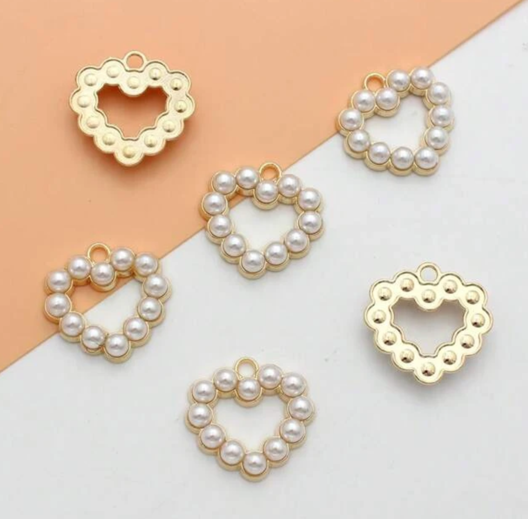 Individual Charm (pearl hearts)